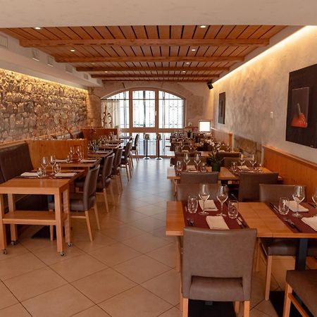 Auberge Le Relais Chavannes-de-Bogis Buitenkant foto
